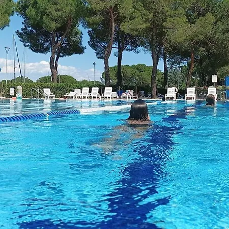 Signora Ruth - Aprilia * 阿普里利亚马利蒂马