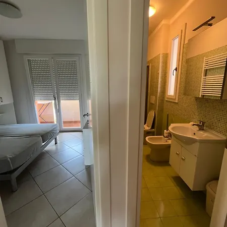 Signora Ruth - Aprilia 公寓 阿普里利亚马利蒂马