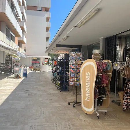 Signora Ruth - Aprilia 阿普里利亚马利蒂马