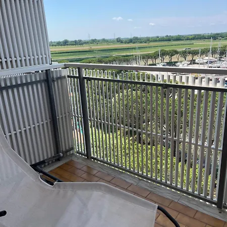 公寓 Signora Ruth - Aprilia 阿普里利亚马利蒂马