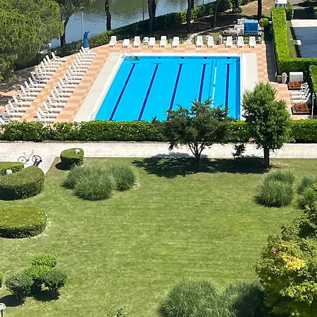 Signora Ruth - Aprilia 公寓 *