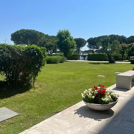 公寓 Signora Ruth - Aprilia 阿普里利亚马利蒂马