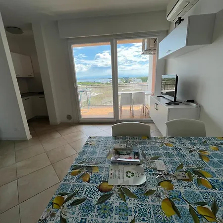 Signora Ruth - Aprilia 公寓 阿普里利亚马利蒂马